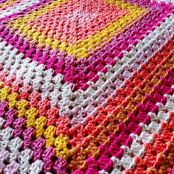 Crochet BABY BLANKET AFGHAN GRANNY SQUARE 29"x 29" PINK YELLOW ORANGE WHITE - Picture 3 of 9